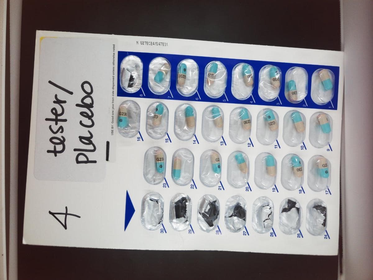 Benchmark sample: Pills In A Blister Pack