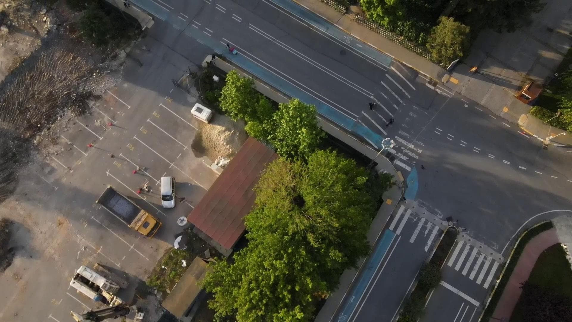Benchmark sample: Aerial / Drone (Traffic) without annotations