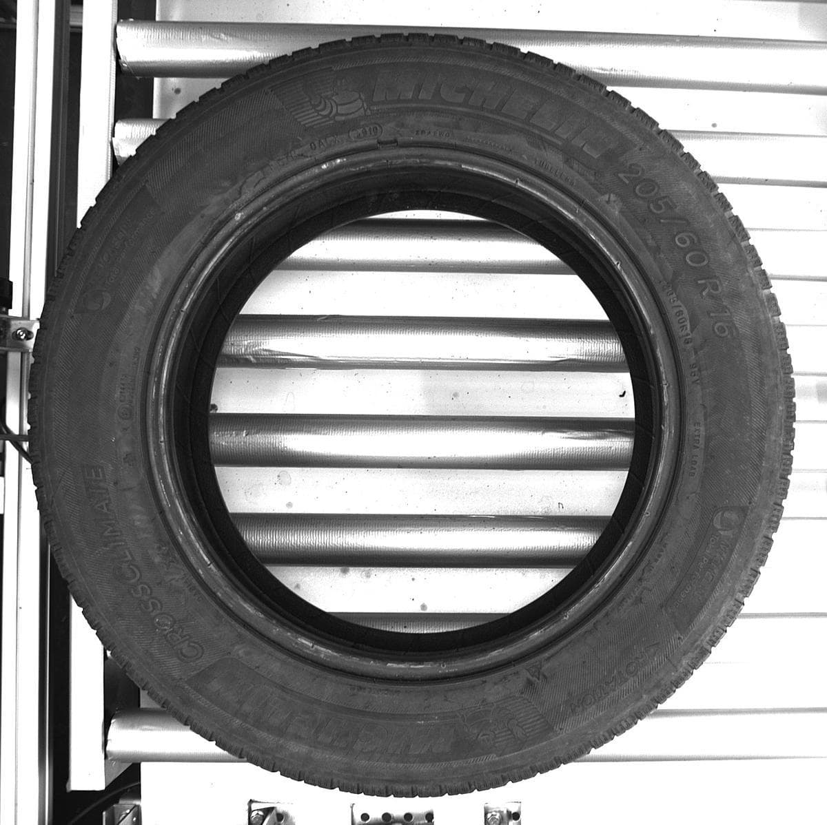 Benchmark sample: Tire Sidewall Spec